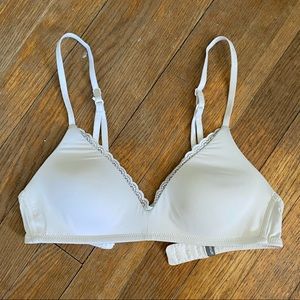 Aerie 30C White Bra